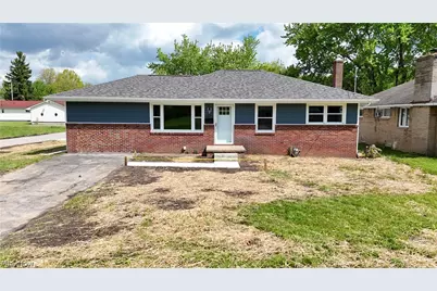 2502 Stocker Avenue, Youngstown, OH 44505 - Photo 1