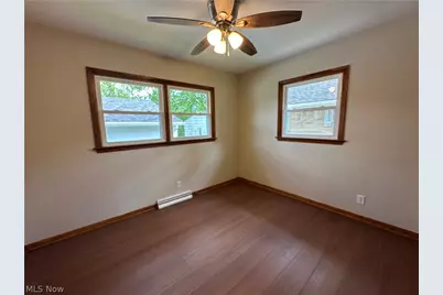 2502 Stocker Avenue, Youngstown, OH 44505 - Photo 8
