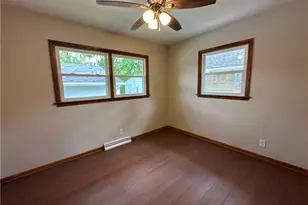 2502 Stocker Ave, Youngstown, OH 44505 - Photo 8