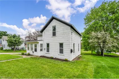 262 E Walnut Street, Wadsworth, OH 44281 - Photo 2