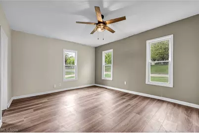 262 E Walnut Street, Wadsworth, OH 44281 - Photo 12