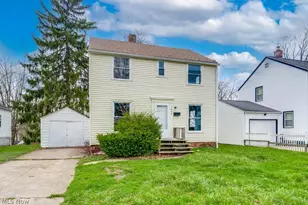 1090 Greenwood Ave, Akron, OH 44320 - Photo 2