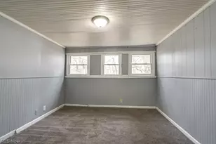 1090 Greenwood Ave, Akron, OH 44320 - Photo 6