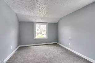 1090 Greenwood Ave, Akron, OH 44320 - Photo 16