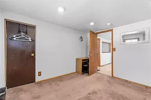 170 Vernia St, East Liverpool, OH 43920 - Photo 12