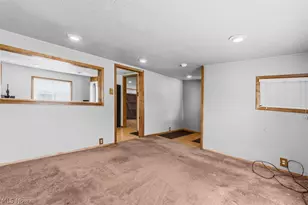 170 Vernia St, East Liverpool, OH 43920 - Photo 8