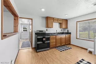 170 Vernia St, East Liverpool, OH 43920 - Photo 4