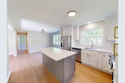 10635 Hickory Hill Court, Kirtland, OH 44094 - Photo 12