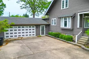 1923 Norwood Blvd, Zanesville, OH 43701 - Photo 8