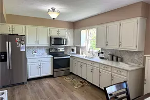 3906 Webb Rd, Ravenna, OH 44266 - Photo 4