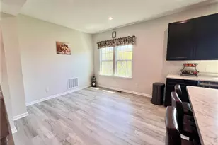 4025 N Steels Cir, Stow, OH 44224 - Photo 12