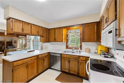 32696 Surrey Lane, Avon Lake, OH 44012 - Photo 22