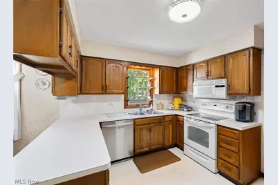 32696 Surrey Lane, Avon Lake, OH 44012 - Photo 26