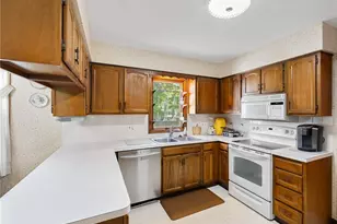 32696 Surrey Ln, Avon Lake, OH 44012 - Photo 26