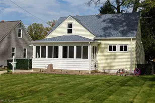 241 Inwood Blvd, Avon Lake, OH 44012 - Photo 2