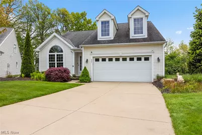 407 Clearbrook Drive, Avon Lake, OH 44012 - Photo 2
