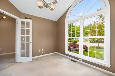 407 Clearbrook Drive, Avon Lake, OH 44012 - Photo 6