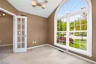 407 Clearbrook Dr, Avon Lake, OH 44012 - Photo 6
