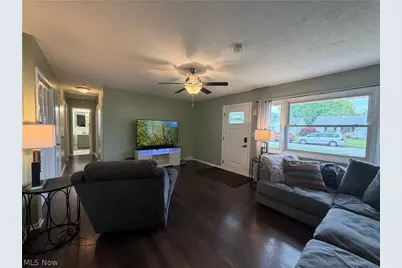 4219 Brockley Avenue, Sheffield Lake, OH 44054 - Photo 16