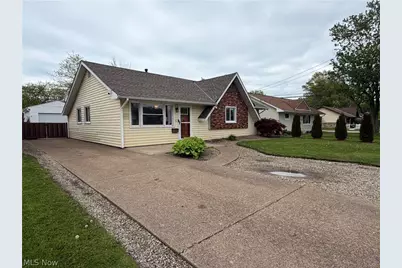 4219 Brockley Avenue, Sheffield Lake, OH 44054 - Photo 2