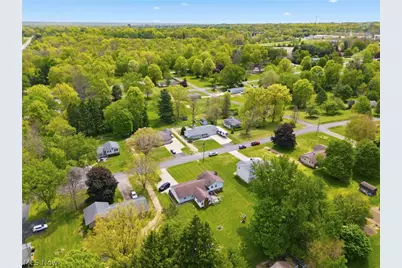 10930 Heltman Avenue NE, Alliance, OH 44601 - Photo 36