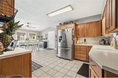 10930 Heltman Avenue NE, Alliance, OH 44601 - Photo 12