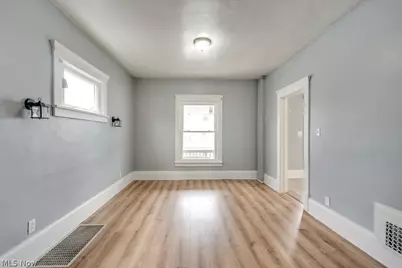 821 19th Street NW, Canton, OH 44709 - Photo 8