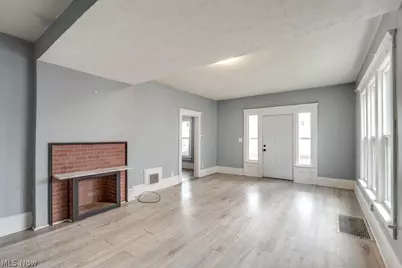 821 19th Street NW, Canton, OH 44709 - Photo 4