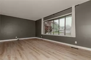 8806 Norwood Dr, Mentor, OH 44060 - Photo 8