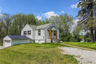 4465 Eastland Ave NE, Louisville, OH 44641 - Photo 2