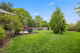 107 Loyola Dr, Elyria, OH 44035 - Photo 40