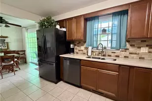 875 Princeton Ave, Amherst, OH 44001 - Photo 10