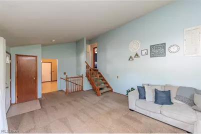 324 Charring Cross Drive, Munroe Falls, OH 44262 - Photo 6