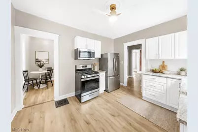 1924 W 75th Street, Loveland, OH 44102 - Photo 12