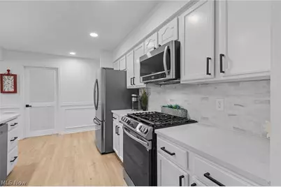 1975 Stansberry Circle, Akron, OH 44313 - Photo 20