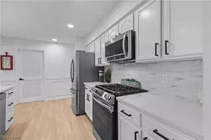 1975 Stansberry Cir, Akron, OH 44313 - Photo 20