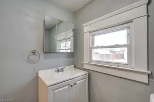 2100 12th St SW, Akron, OH 44314 - Photo 18