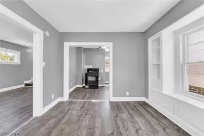 12808 Havana Road, Garfield Heights, OH 44125 - Photo 6
