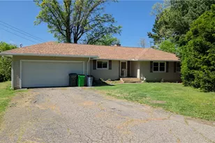 990 Severn Dr, Coshocton, OH 43812 - Photo 1