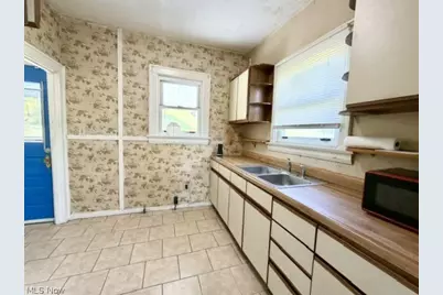 241 Beech Road, Weirton, WV 26062 - Photo 6