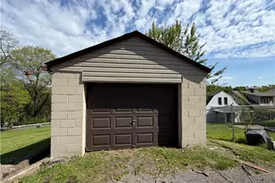 241 Beech Rd, Weirton, WV 26062 - Photo 22