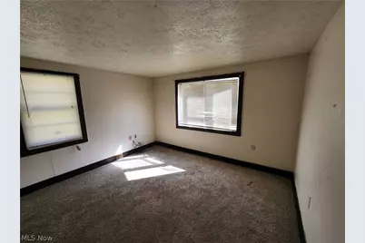 3174 Kinsman Road NW, South Bloomfield, OH 44450 - Photo 4