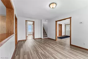 2906 Lincoln Wy NW, Massillon, OH 44647 - Photo 8