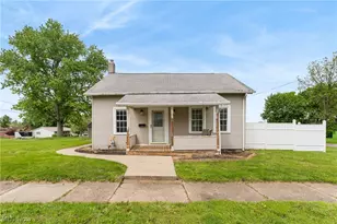 2906 Lincoln Wy NW, Massillon, OH 44647 - Photo 2