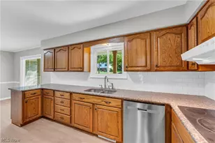 1183 Romayne Dr, Akron, OH 44313 - Photo 14