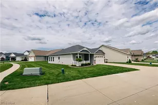 9280 Woodland Blue Dr, Seville, OH 44273 - Photo 2