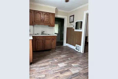 1546 White Avenue, Akron, OH 44307 - Photo 10