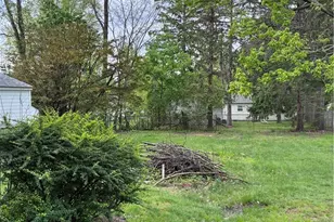 1546 White Ave, Akron, OH 44307 - Photo 18