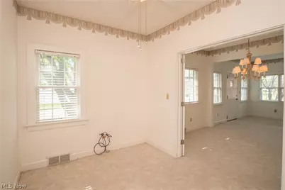 215 Lake Avenue NE, Hartville, OH 44632 - Photo 16