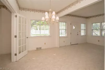 215 Lake Avenue NE, Hartville, OH 44632 - Photo 12